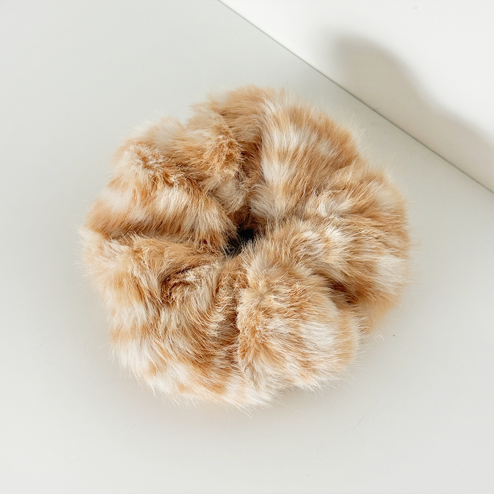 Coconut Lane - Scrunchie - Fluffy Fawn