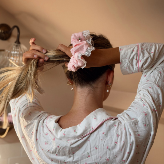 Coconut Lane Scrunchie - Pretty in Pointelle